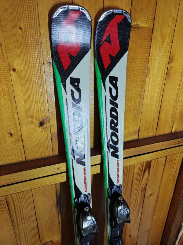 LYŽE NORDICA DOBERMANN SPITFIRE CA RTX 152CM